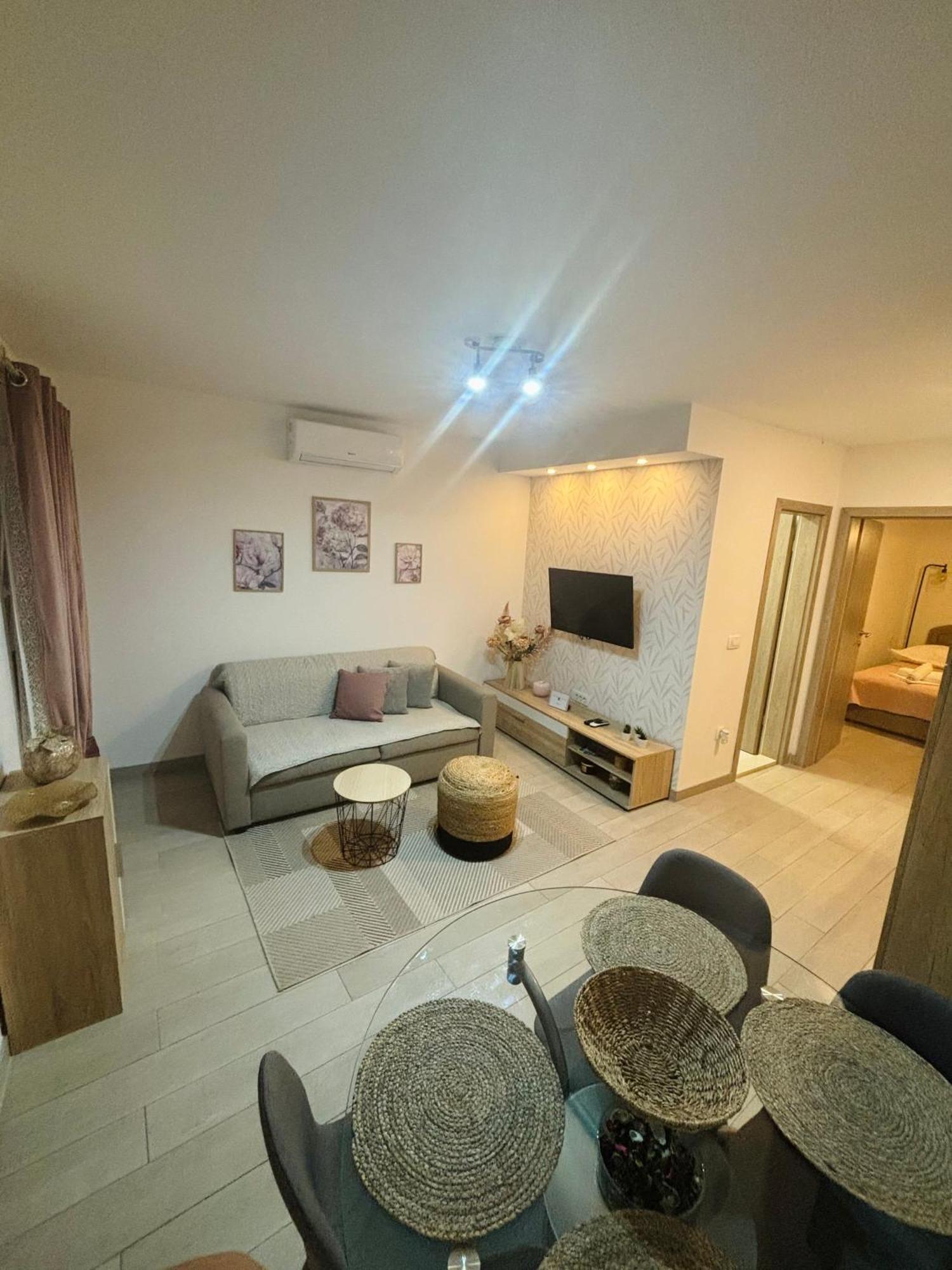 Apartman Onavi ماكارسكا المظهر الخارجي الصورة